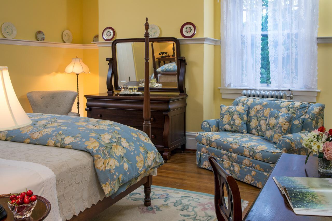 Mercersburg Inn Zewnętrze zdjęcie